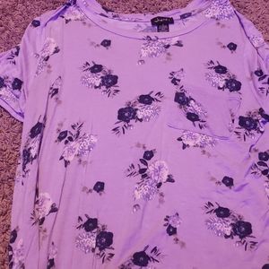 Purple floral JUSTIFY tee